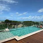 Lindo Flat na beira mar de Tambau